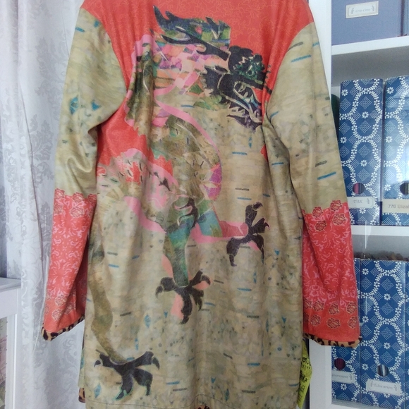 Volt Design Reversible light coat leopard 🐆 & Chinese print - Picture 9 of 12